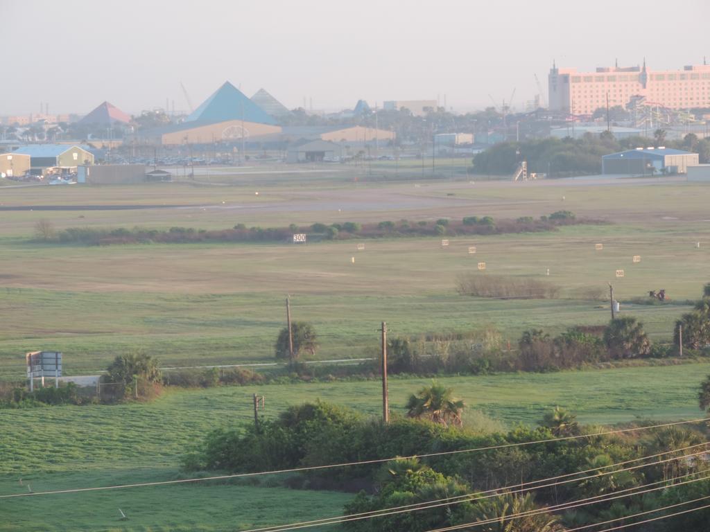 Luxury Oceanfront Condo In Ocean Grove Galveston Extérieur photo